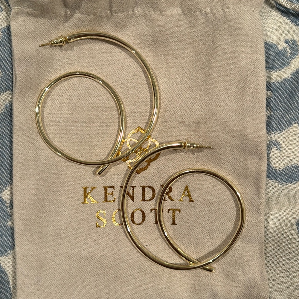 Kendra Scott earrings
